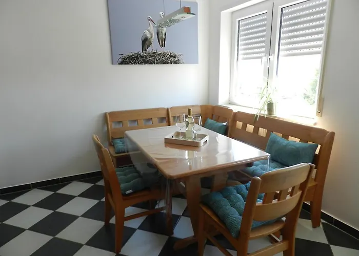 Hotel Ferienwohnung Am Storchennest *